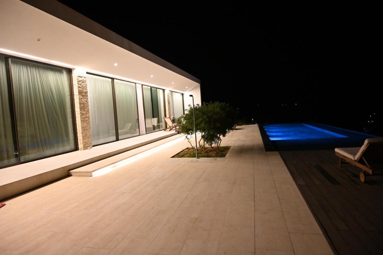 Ellas Residence Fantastic Pool Heated Kíssamos Esterno foto