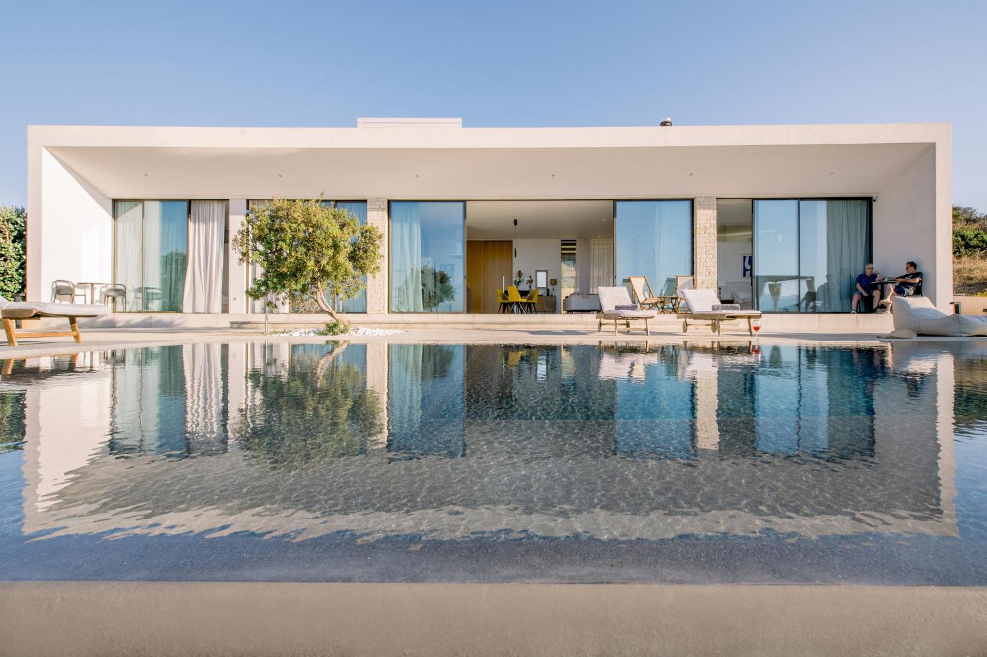 Ellas Residence Fantastic Pool Heated Kíssamos Esterno foto